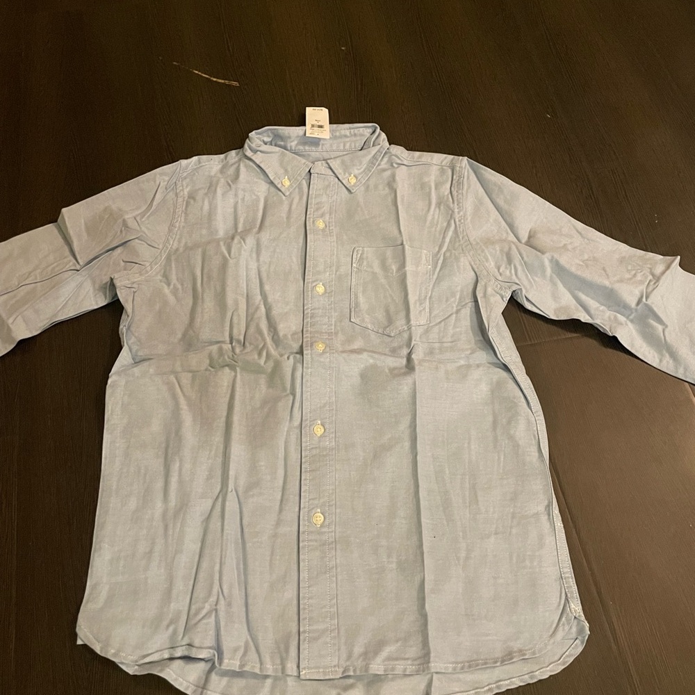 GAP Men's Sky Blue Casual Button-Down Shirt